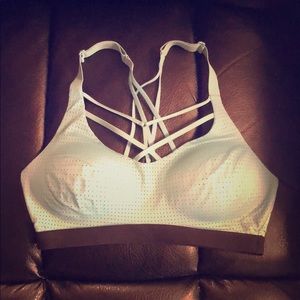 Vs sports bra